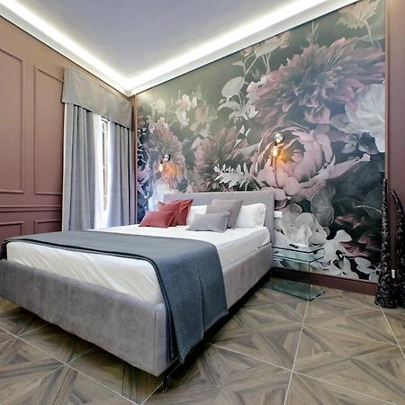 Ych-Butterfly Flat Close Trevi Fountain Řím Exteriér fotografie