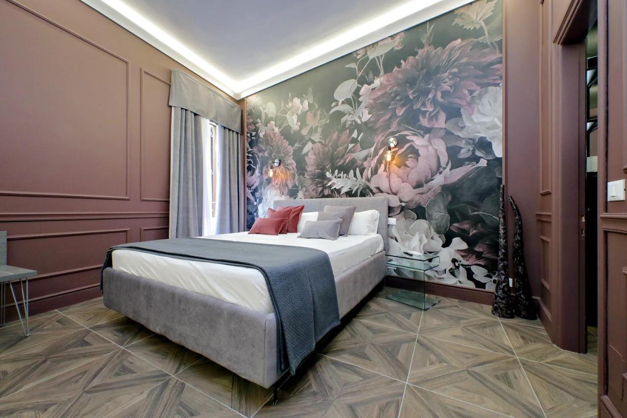 Ych-Butterfly Flat Close Trevi Fountain Řím Exteriér fotografie